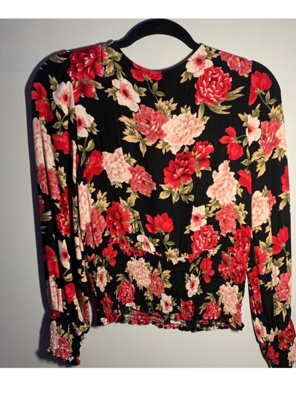 American Eagle Outfitters Black Floral Long-Sleeve Blouse